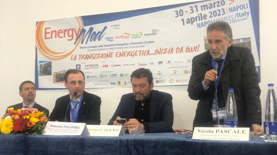 NAPOLI – A EnergyMed il Presidente di EAV Umberto De Gregorio ha presentato gli interventi che l’azienda ha posto in essere sul fronte dell’impatto e l’efficientamento energetico.  Tra questi ha […]